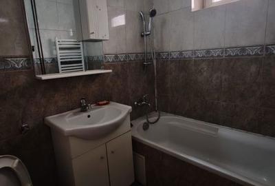Casă cu 4 camere cu Teren 1338 Mp în Central - 7