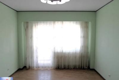 Apartament cu 3 camere decomandat în P-ța Mihai Viteazu - 2