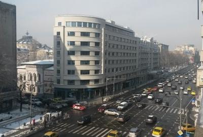 Apartament cu 3 camere decomandat, mobilat în Universitate - 2