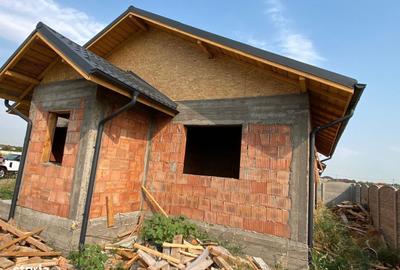 Casă cu 4 camere cu Teren 400 Mp în Clinceni - 5
