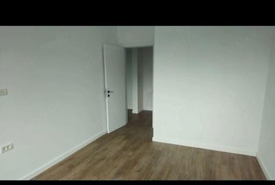 Apartament cu 3 camere în Sebastian - 2