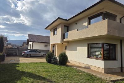 Casă cu 4 camere în Micești - 4