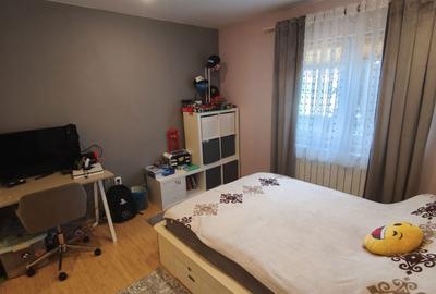 Apartament cu 3 camere decomandat în Central - 2