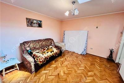 Casa de 3 camere cu pivnita si teren situata in zona Lupeni Sibiu - 3