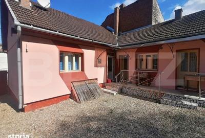 Casă cu 3 camere cu Teren 2000 Mp în Central - 3