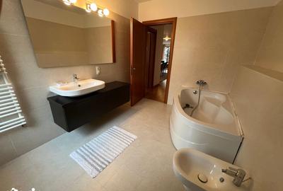Apartament cu 5 camere în Hașdeu - 17