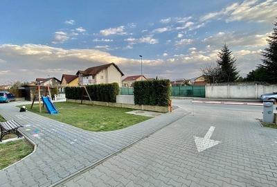 Apartament cu 3 camere decomandat, mobilat în Tractorul - 31