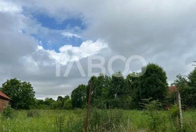 Teren de 2740 mp, în Gura Văii