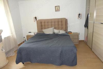 Casă cu 5 camere cu Teren 500 Mp în Central