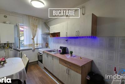 Apartament cu 2 camere decomandat în Central - 4