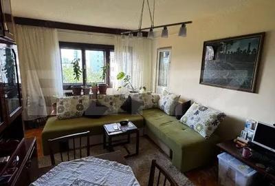 Apartament cu 3 camere decomandat în Steaua - 2