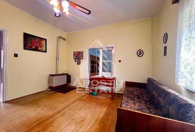 Casa cu 2 camere, 690mp in Battonya - 2