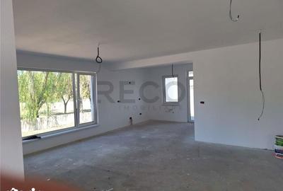 Casă cu 3 camere cu Teren 544 Mp în Oșorhei - 2