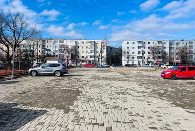 Birou, de 2,000 mp, în Podu Roș - 1