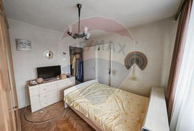 Apartament cu 4 camere de vanzare in zona Bd. Cosbuc - 12