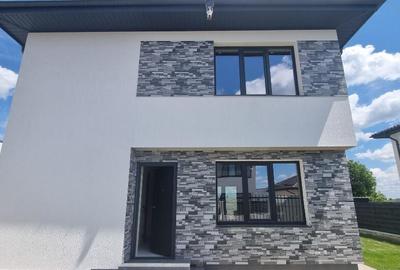 Casa individuala - 4 camere 2 bai -325 mp teren -15 minute statie STV - 3
