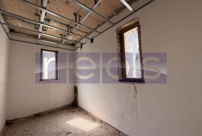 Casă individuală cu 20 camere cu Canalizare în Foișorul de Foc - 1