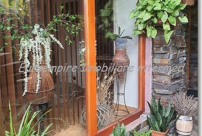 Pensiune 14 camere de vanzare zona Eforie Nord - 29