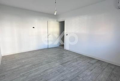 Apartament cu 2 camere semidecomandat în Micro 11