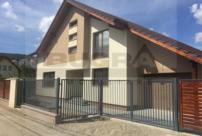 Casa individuala 167 mp, 495 teren, 3 parcari, zona Campului - 1