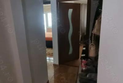 Vand Apartament 3 camere Micro 4. - 6