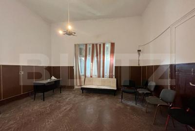 Spatiu Comercial de vanzare, 3 incaperi, 80 mp, zona exterio - 2