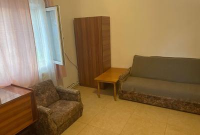 Garsonieră decomandată în Central - 3