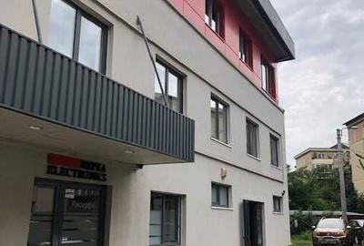 Spațiu comercial, de 78 mp, în Central - 8