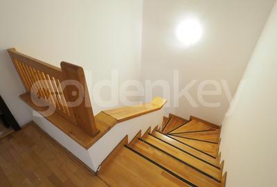 Vila duplex in cartier rezidential langa British School - 20