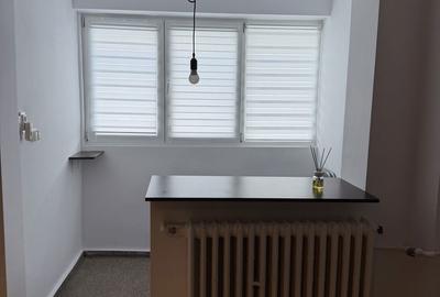 Garsonieră decomandată în Micro 3 - 10