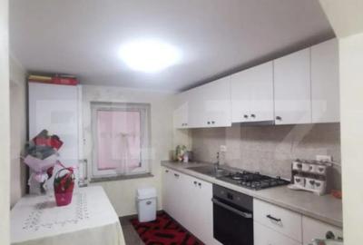 Casă cu 5 camere cu Teren 300 Mp în Central - 2