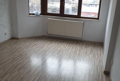 Spațiu comercial, de 650 mp, în Trocadero - 2
