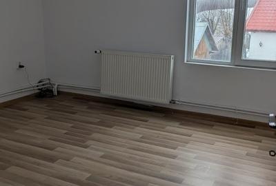 Casă individuală cu 6 camere cu Canalizare în Central - 16