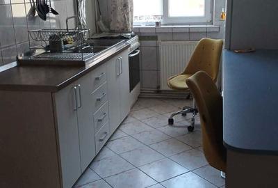 Apartament cu 2 camere decomandat în Precista - 3