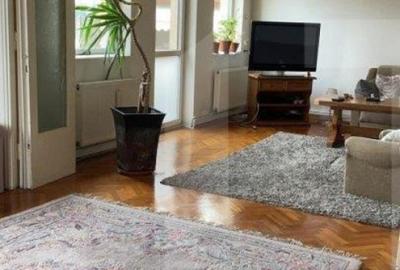 Vila cu 11 camere, 450 mp, teren cu 620 mp, 2 locuri de parc - 6