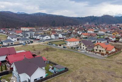 Teren de 627 mp, în Primăverii