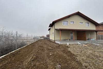 Duplex 4 camere, 100mp utili, 310 mp teren, P+M, zona -Mosnita Noua - 1