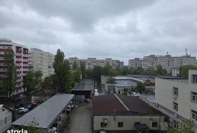 Apartament cu 3 camere în Berceni