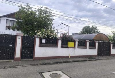 Casă cu 4 camere în Exterior Vest - 2