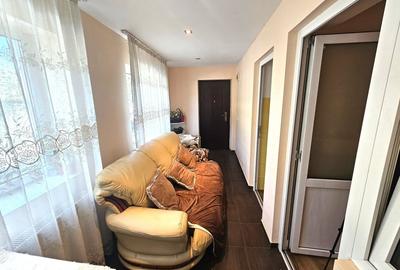 2 case la pret de una in Giulesti - lacul Morii/capatul tramvaiului 11 - 3