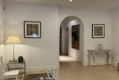 Str Belgrad, Capitale, Ap. tip duplex, 221mp: 122mp Hochparterre + 99mp Demisol - 4