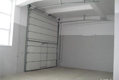 Spațiu comercial, de 460 mp, în Central - 2
