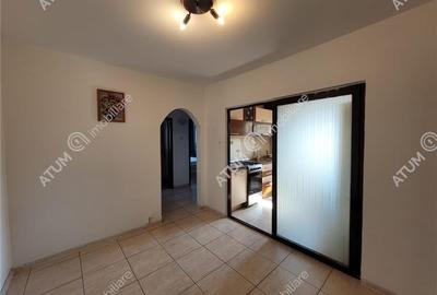 Apartament decomandat 3 camere si balcon zona Vasile Aaron din Sibiu - 11