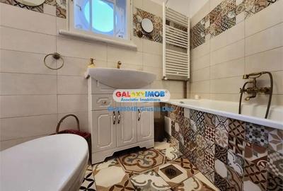 Apartament cu 3 camere, mobilat în Universitate