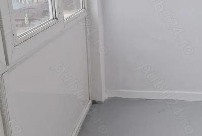 Apartament de vanzare - 3