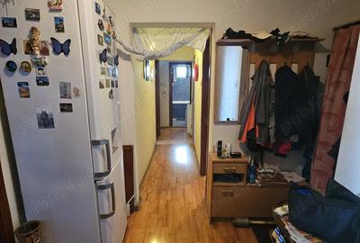 Dristor apartament 3 camere,anul 1985 Dristor apartament 3 camere,anul 1985 - 2