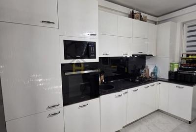 Apartament cu 4 camere decomandat, mobilat în Progresul - 2
