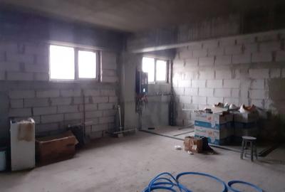 Casă cu 5 camere cu Teren 7650 Mp în Central - 17