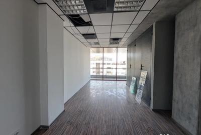 Spațiu comercial, de 140 mp, în Central - 10