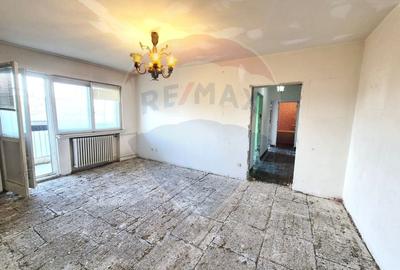 Apartament cu 4 camere decomandat în P-ța Unirii - 7